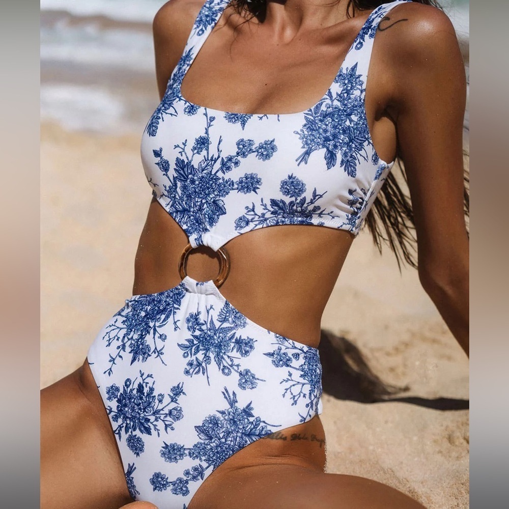 Berlook O-Ring Cutout Floral One-Piece Swimsuit 67